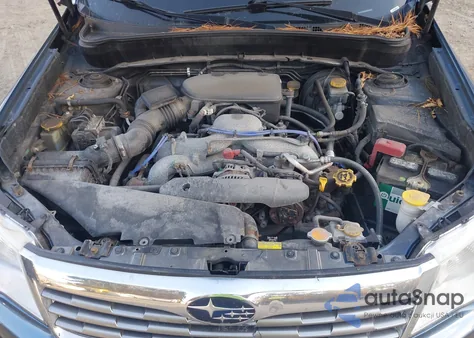 2010 Subaru Forester 2.5X из США, поврежденный, VIN JF2SH6AC4AG738004